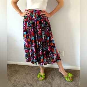 Flowers midi skirt Charter Club by Jane Justin,size 8
